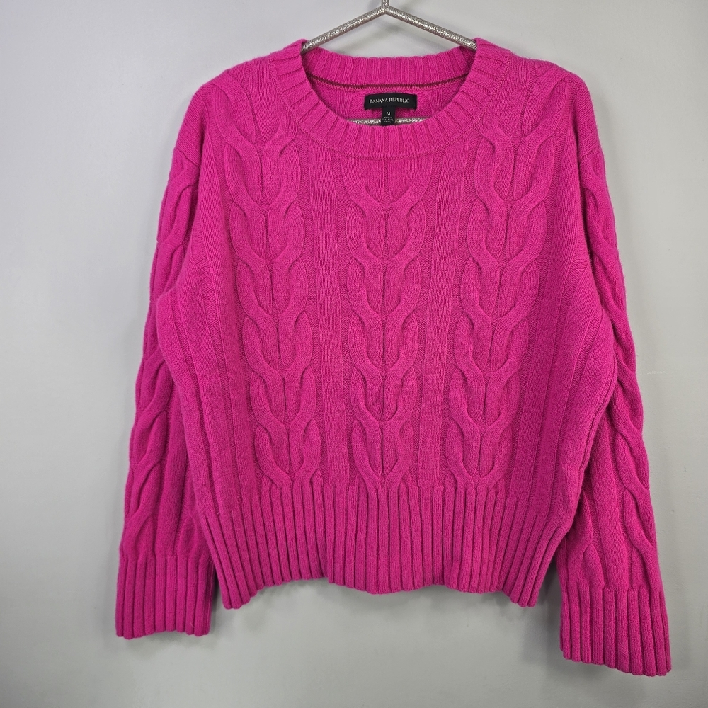 Women’s Banana Republic Brigjt Pink Cable Knit Extra Fine Merino Wool Sz Medium